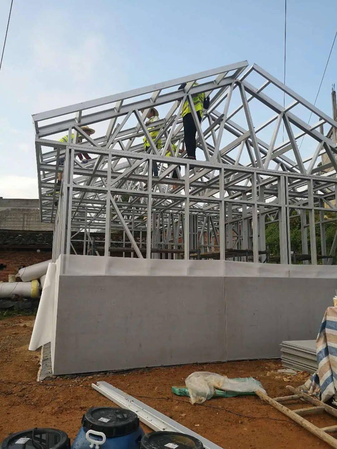 危改戶喜迎"別墅",廣西地區(qū)裝配式輕鋼農(nóng)房成改造亮點(diǎn)_建筑